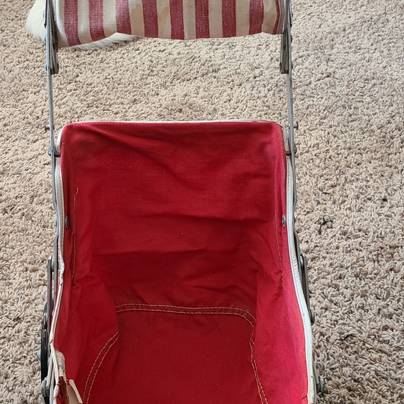 Vintage 1960's doll buggy. - Picture 3 of 5